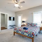 Nashville Condo - Near Music Row- Private Balcony