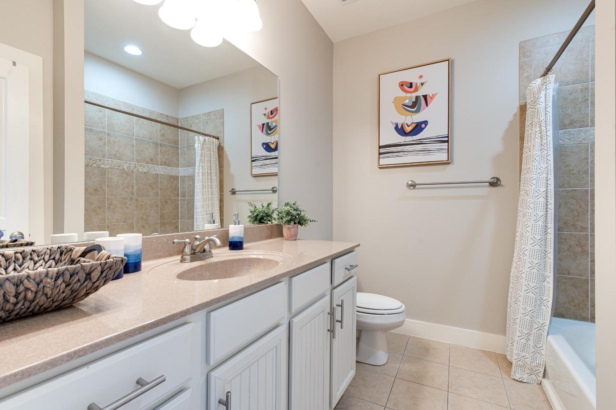 Apartment - Near Music Row- Private Balcony Nashville
