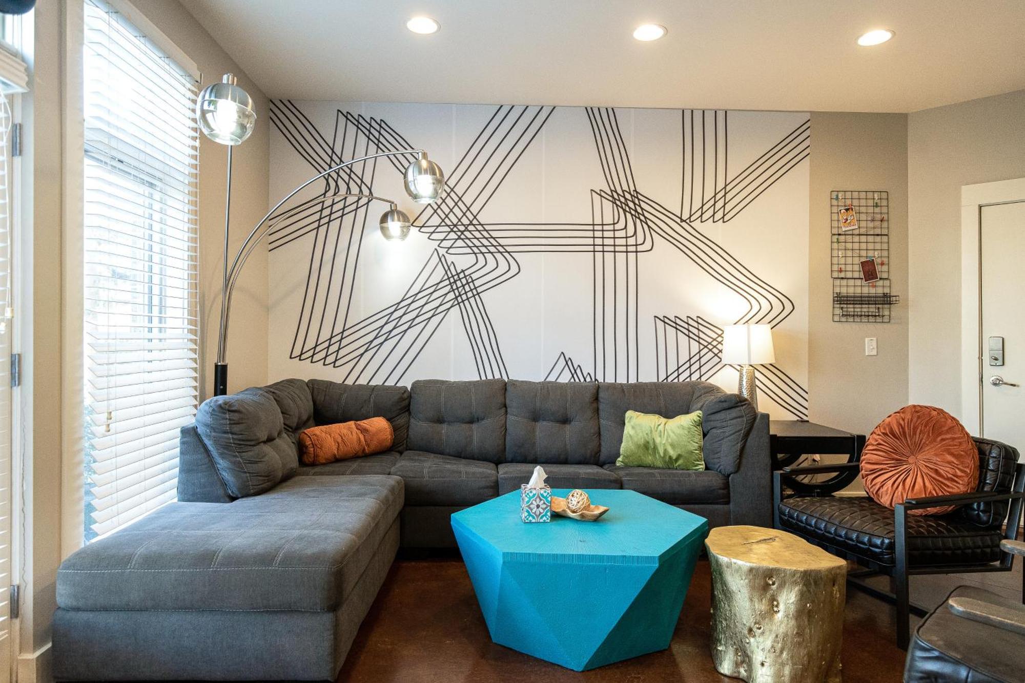 - Near Music Row- Private Balcony Nashville